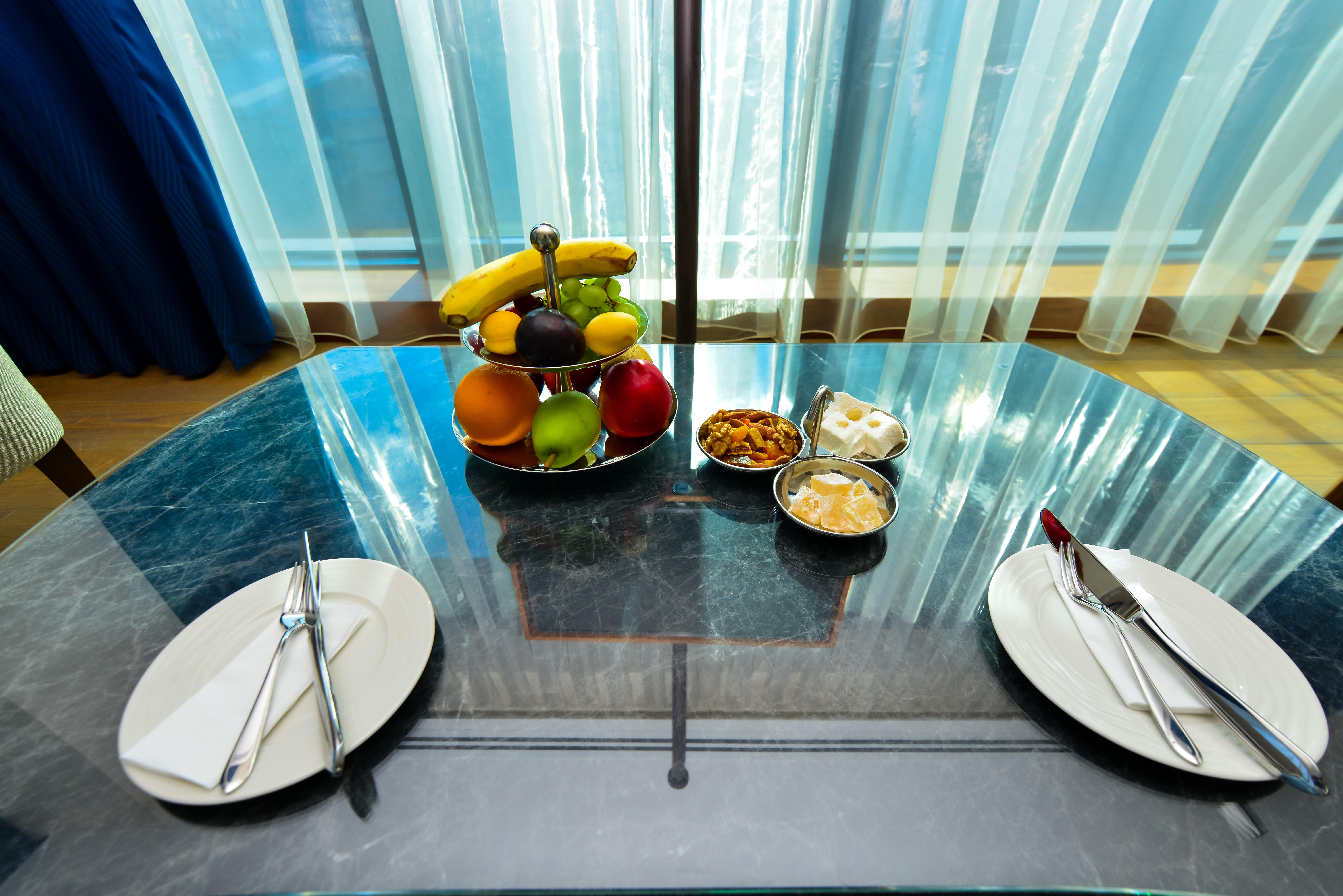 Golden Tulip Istanbul Bayrampasa Hotel Exterior photo A fruit basket